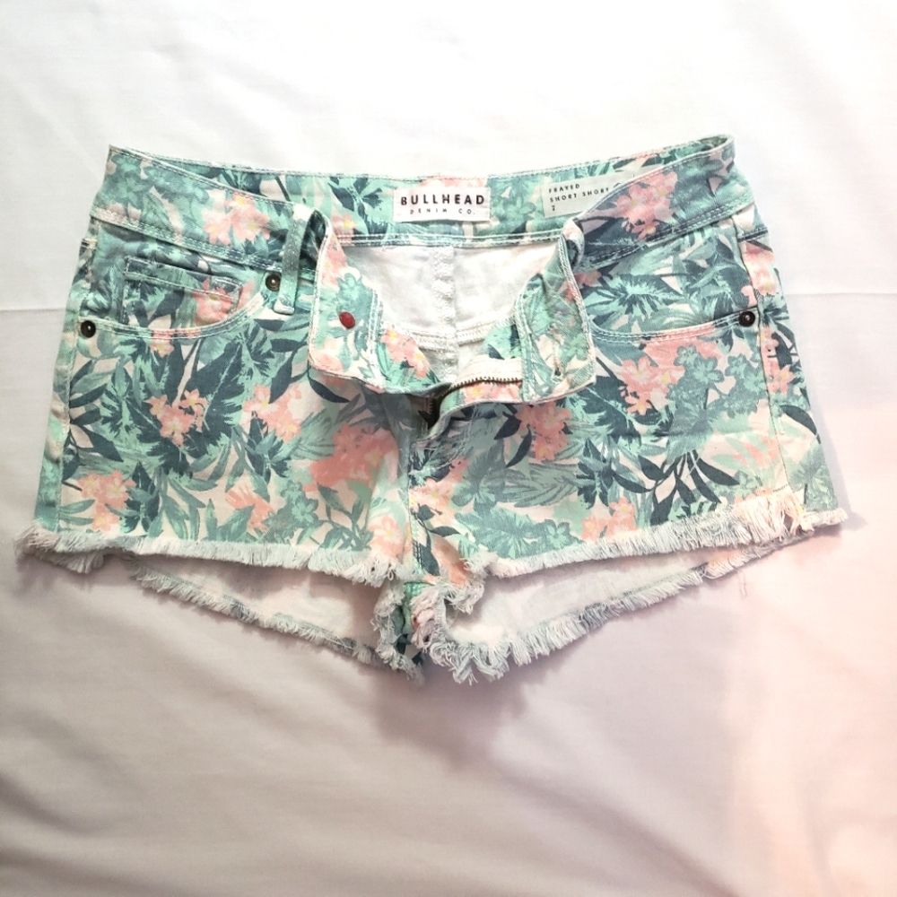 Bullhead Denim Co. Floral Frayed Short Short 7.